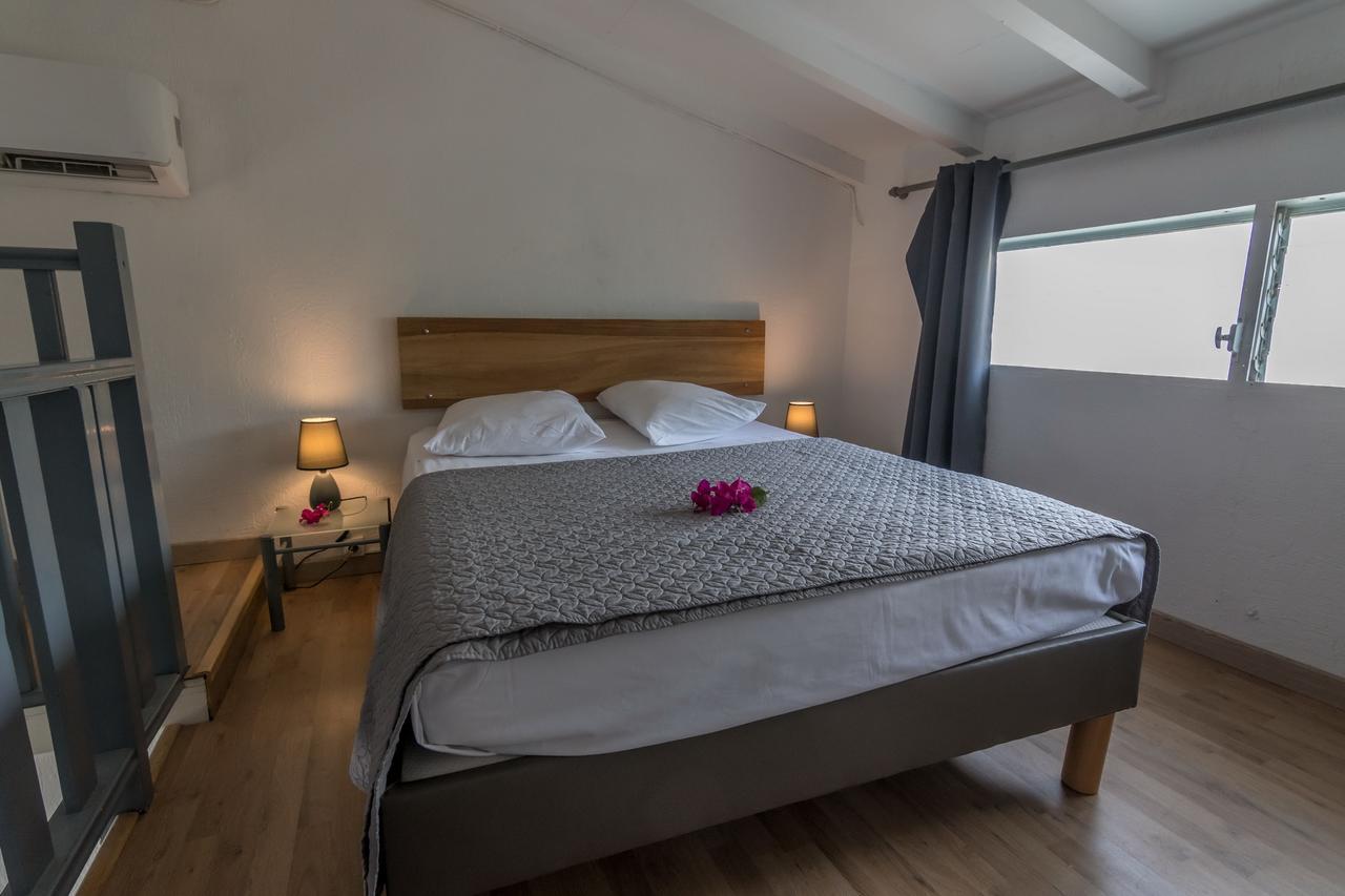 Superbe Studio En Duplex, Vue Sur Mer Et Piscine Apartment Le Gosier  Bagian luar foto